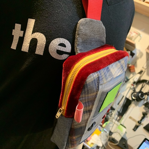 Gameboy Chest Bag - Picture 3 of 8